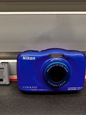 Nikon COOLPIX Compact Digital Camera - Blue